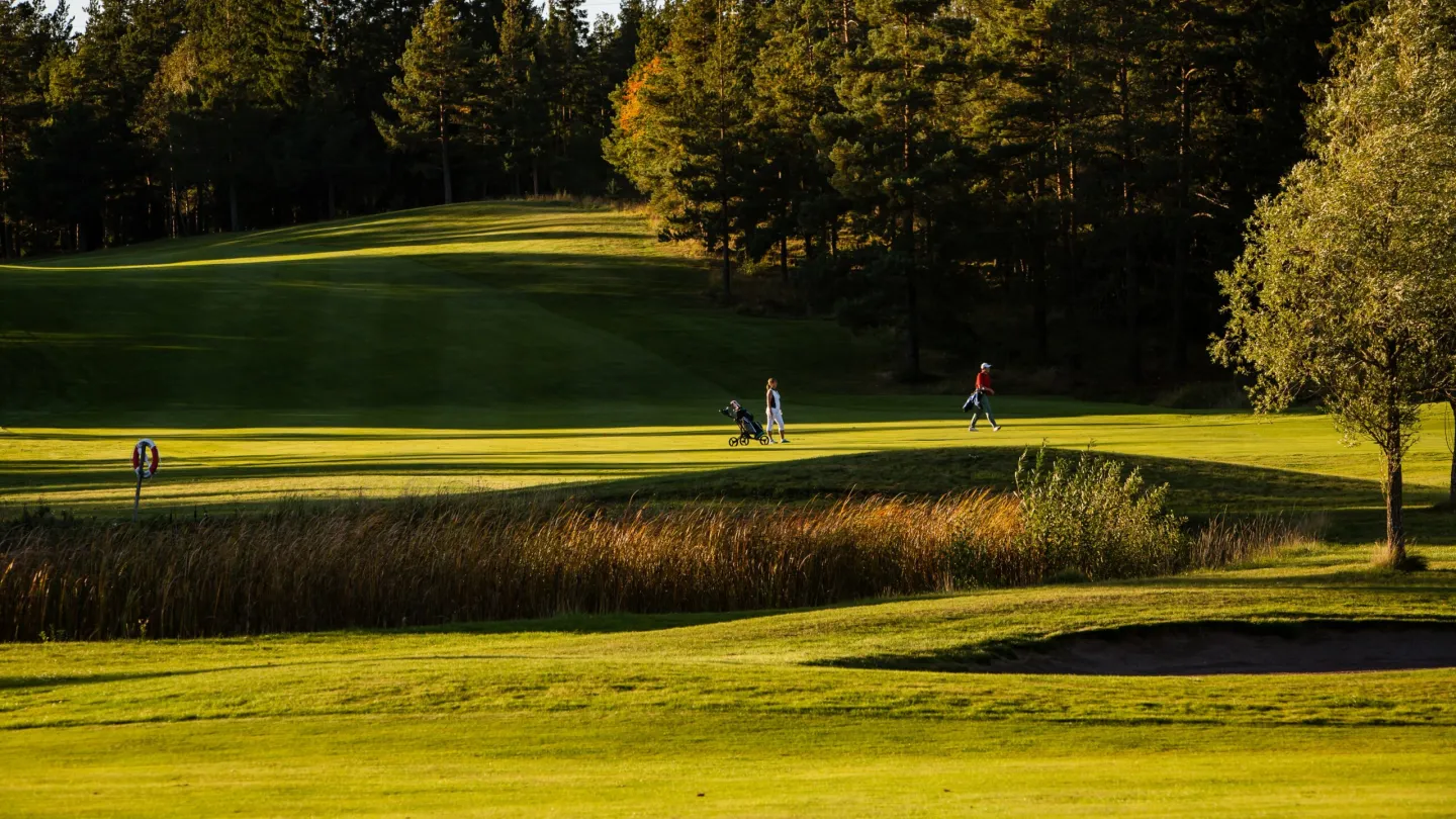 Vassunda Golfklubb 1 mil från Hotell Kristina